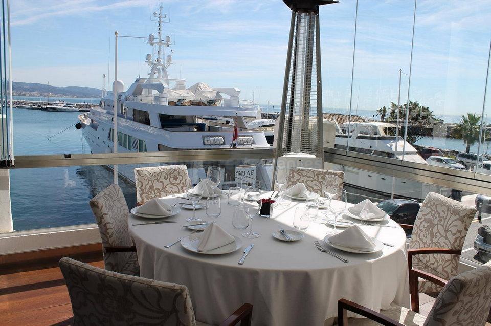Banus Boutique Muelle Del Ribera Marbella Exterior photo